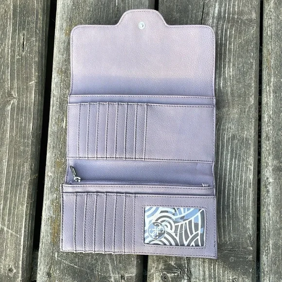 Guess Wallet - Picture 4 of 11